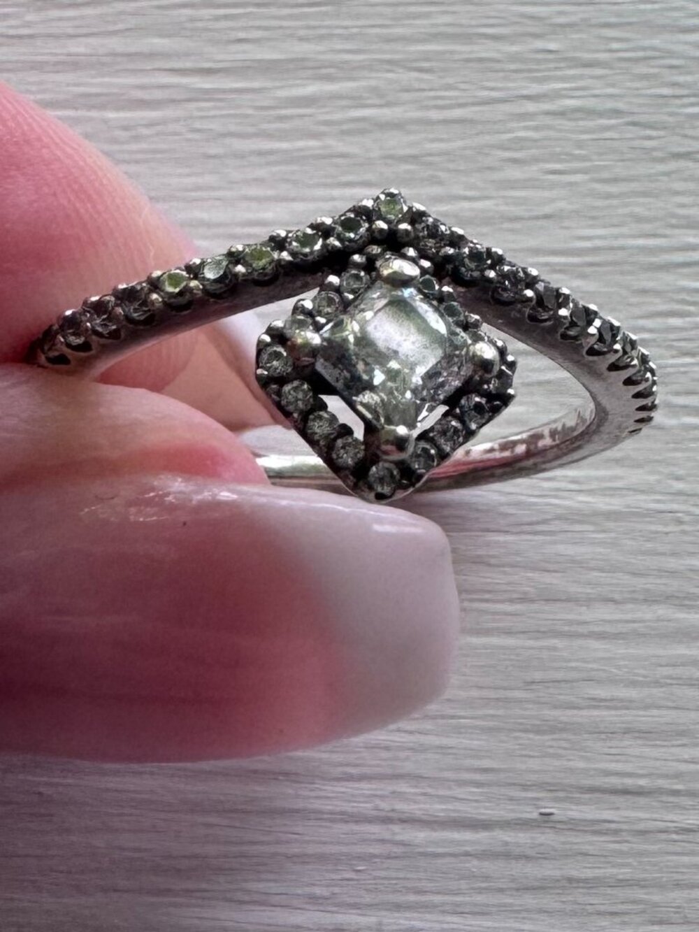 Pandora Ring
